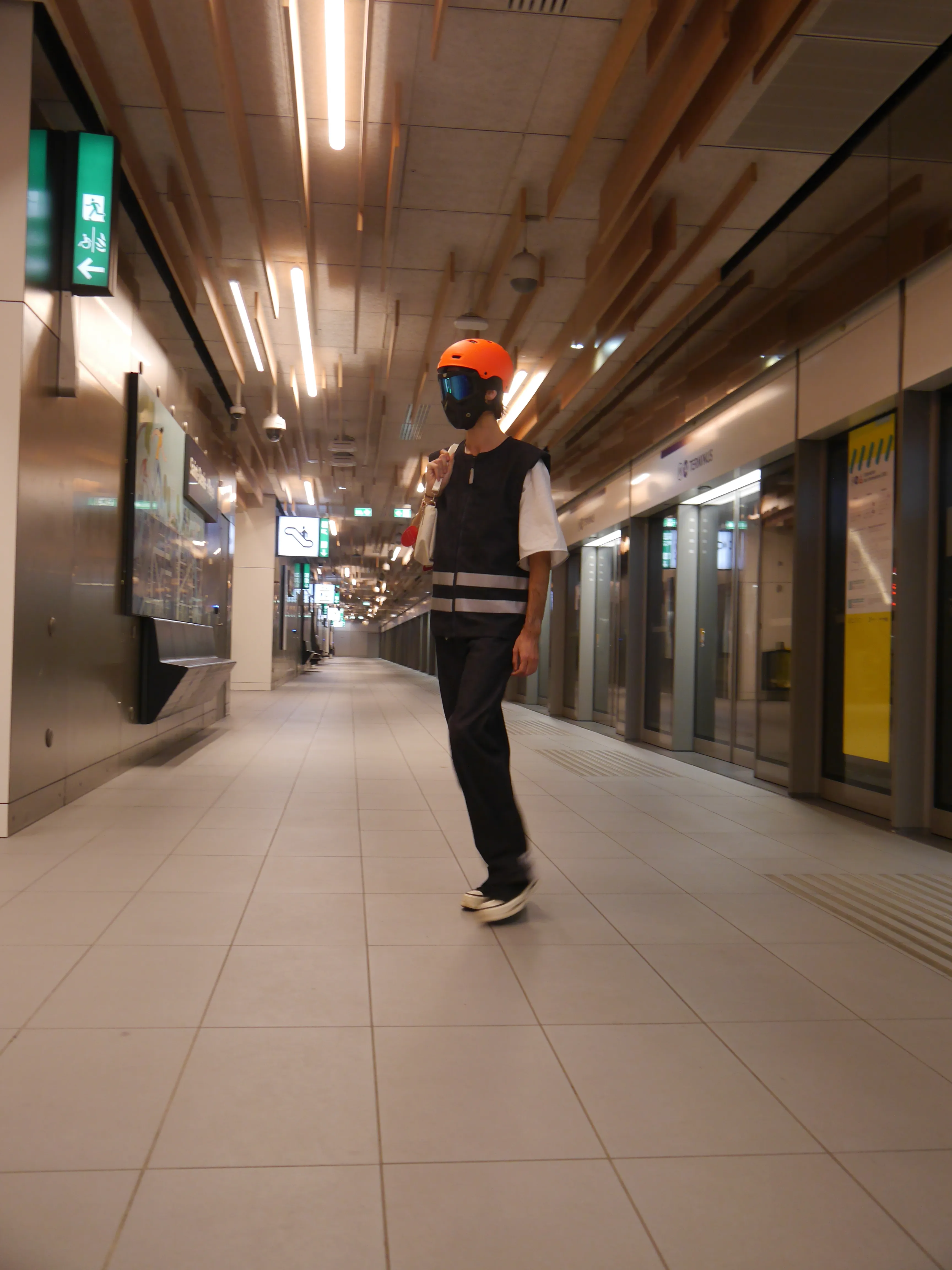 safetyvestinalittlebitlessugly 19